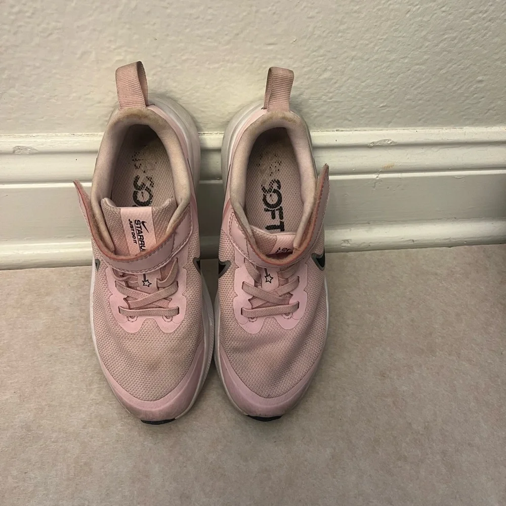 Nike Light‎ Pink Running Shoes